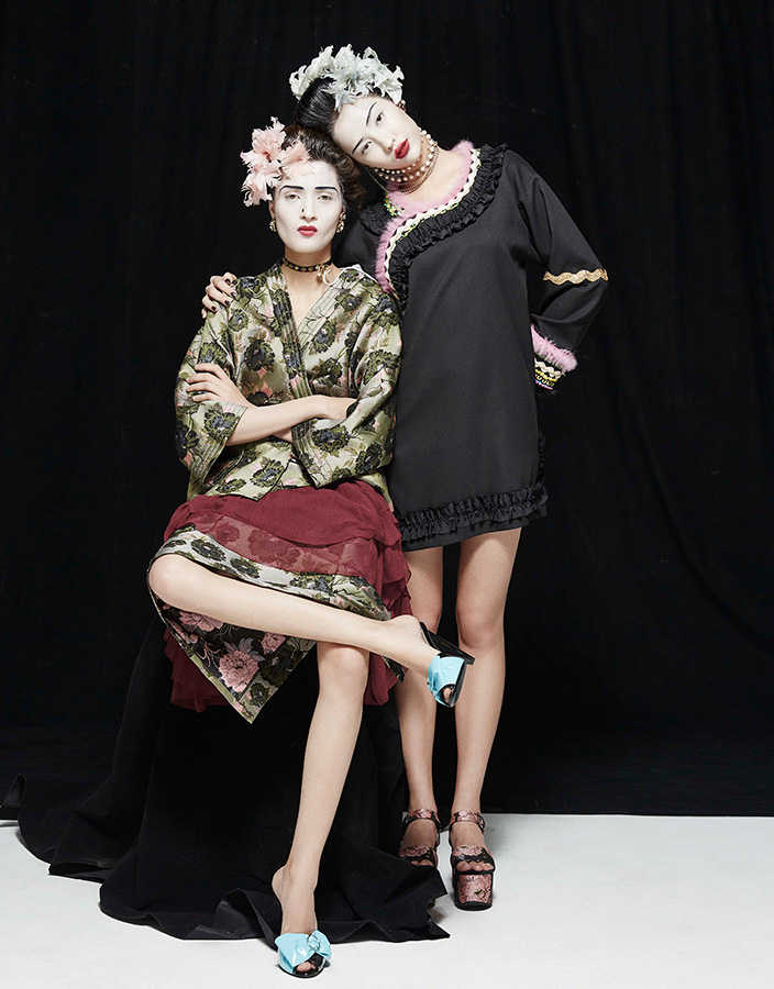 s08-ELLE-FASHIONSET-12-0829