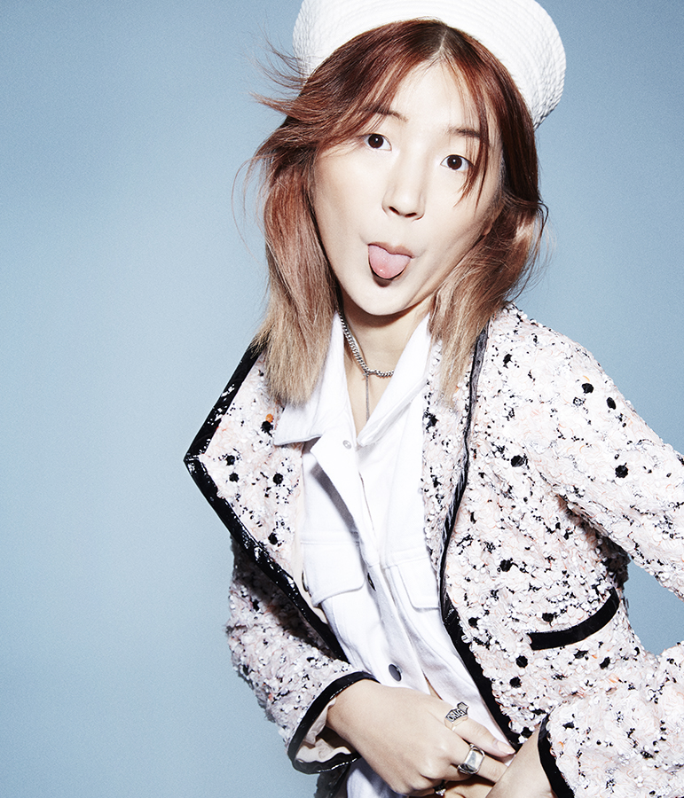 03 ELLE GIRL 1 0694 rt02